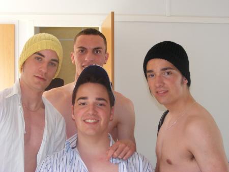 Les 4 BG EN CAMPING !!
